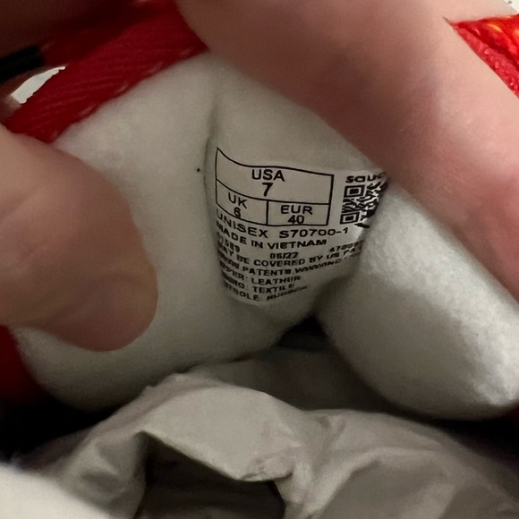 Saucony SHADOW 6000 (NEW YORK STRAWBERRY) Size Womens 8.5 Mens 7 NWT Sneakers - Picture 9 of 9